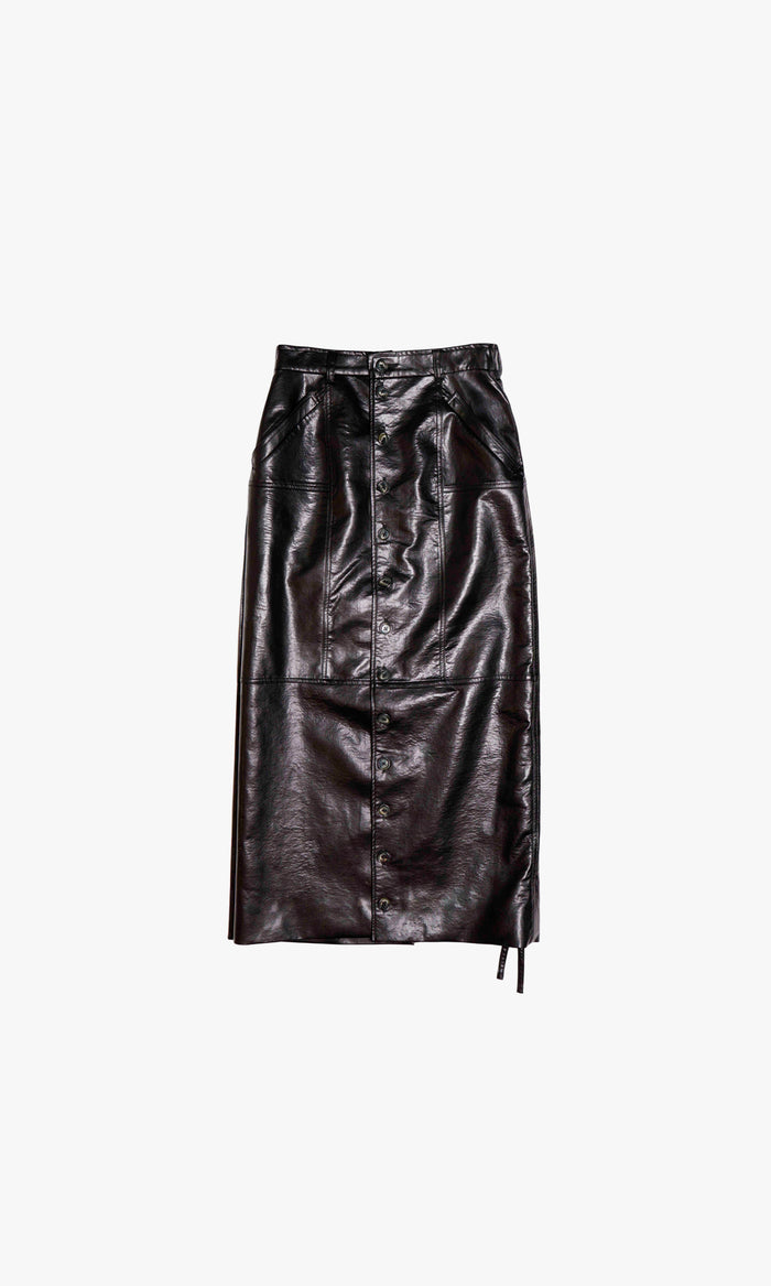SIEGENTHALER | Full frontal view of the coated black V2 skirt featuring a deconstructed drape, high slit, and asymmetric structure. Articulated through modular buttoning for shape play and layering contrast.