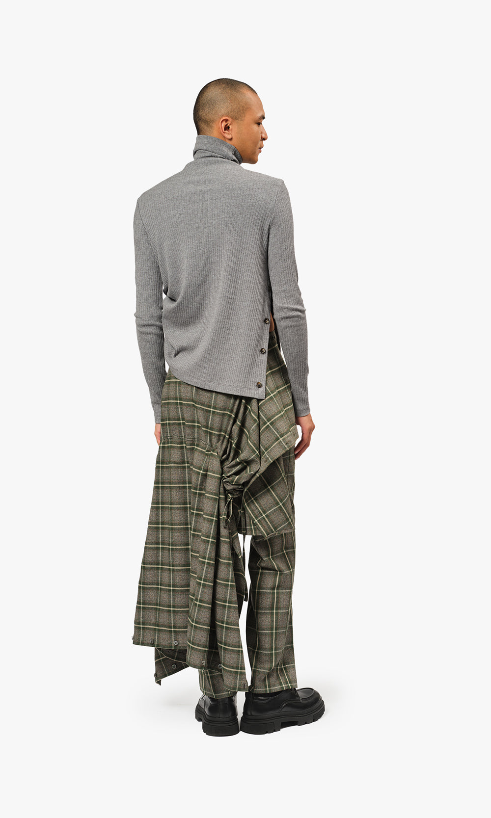 SWEAT3-AW26-V1
