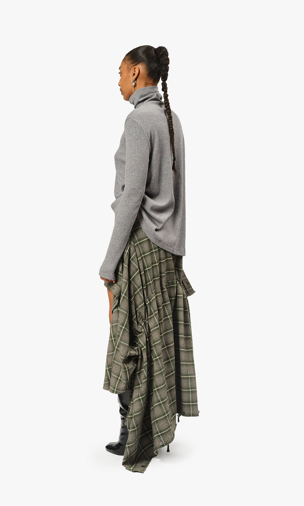 SWEAT3-AW26-V1