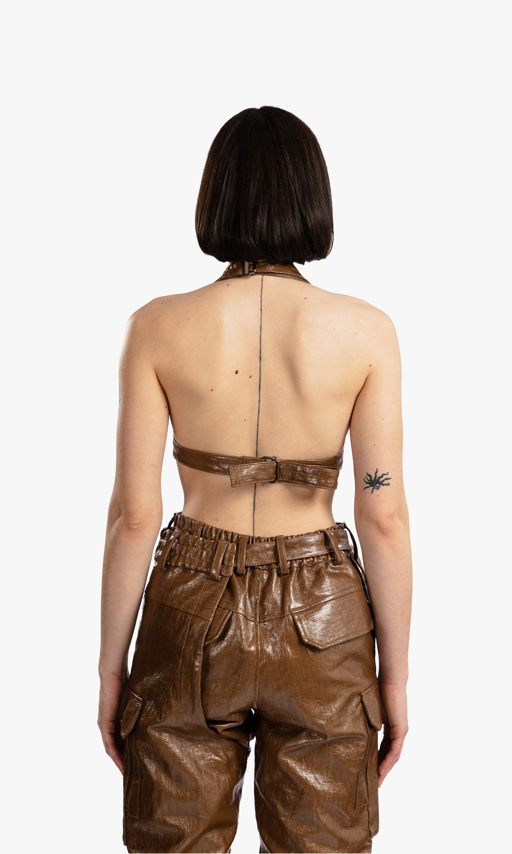 SIEGENTHALER | Detailed view of the elasticized waistband on the cargo chap, showcasing the adjustable fit and quality stitching.